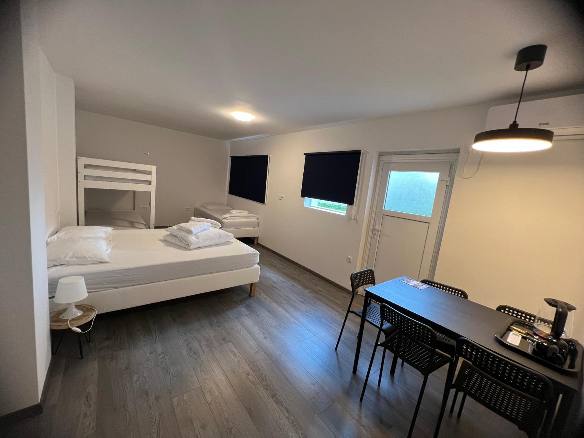 מלון פוסטוינה Lemonwood House מראה חיצוני תמונה